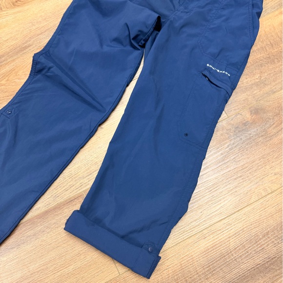 Columbia PFG Women’s Aruba Roll Up Pants in Navy OMNI-Shield - Picture 5 of 11